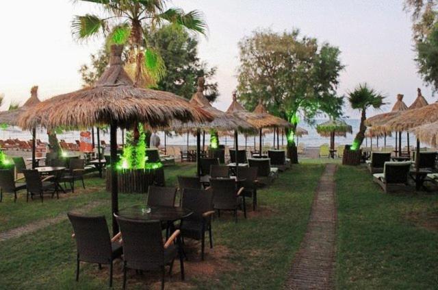 Panos Beach Hotel Platanés Exterior foto